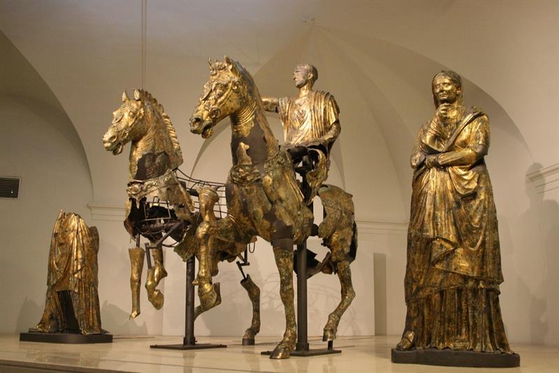 The gilded bronzes